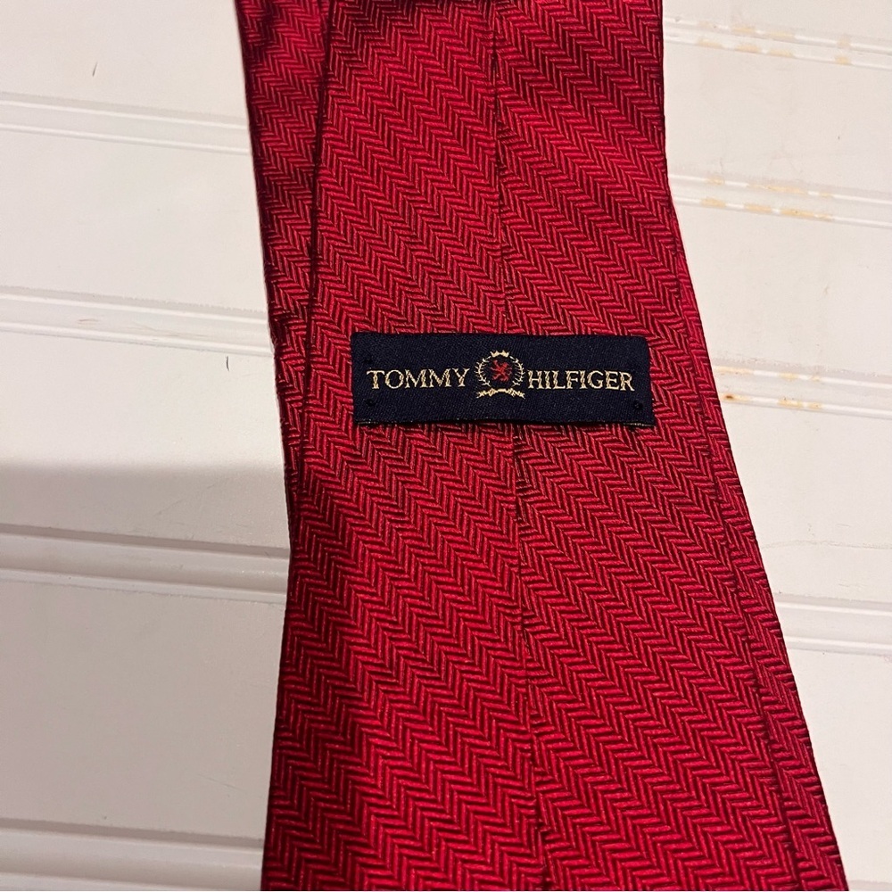 Tommy Hilfiger XL Red Men's Tie - Picture 3 of 4